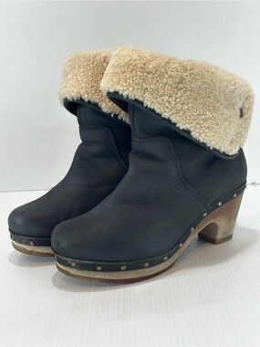 Ugg Lynnea Black Nubuck Leather Fold Down Ankle Bootie Shearling Women’s Size 6